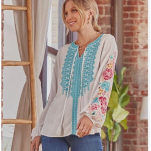 Savanna Jane Embroidered Top Plus Size 1X White Floral Boho Long Sleeve